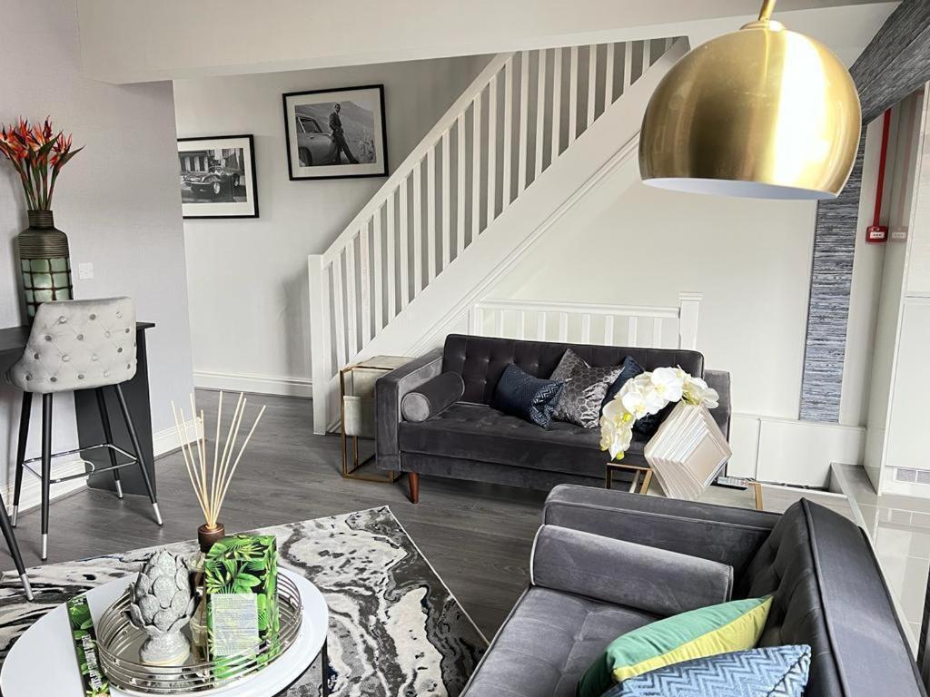 8 Holland Street Homestay