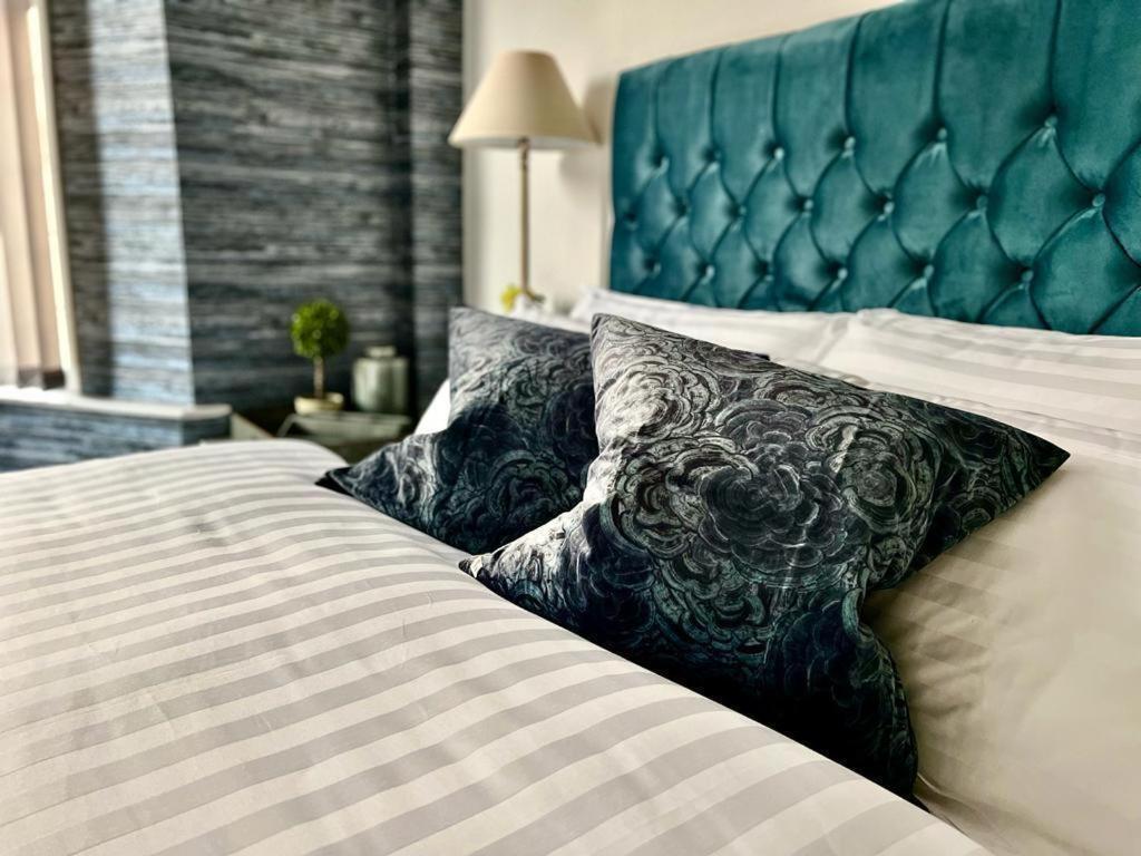 8 Holland Street Homestay